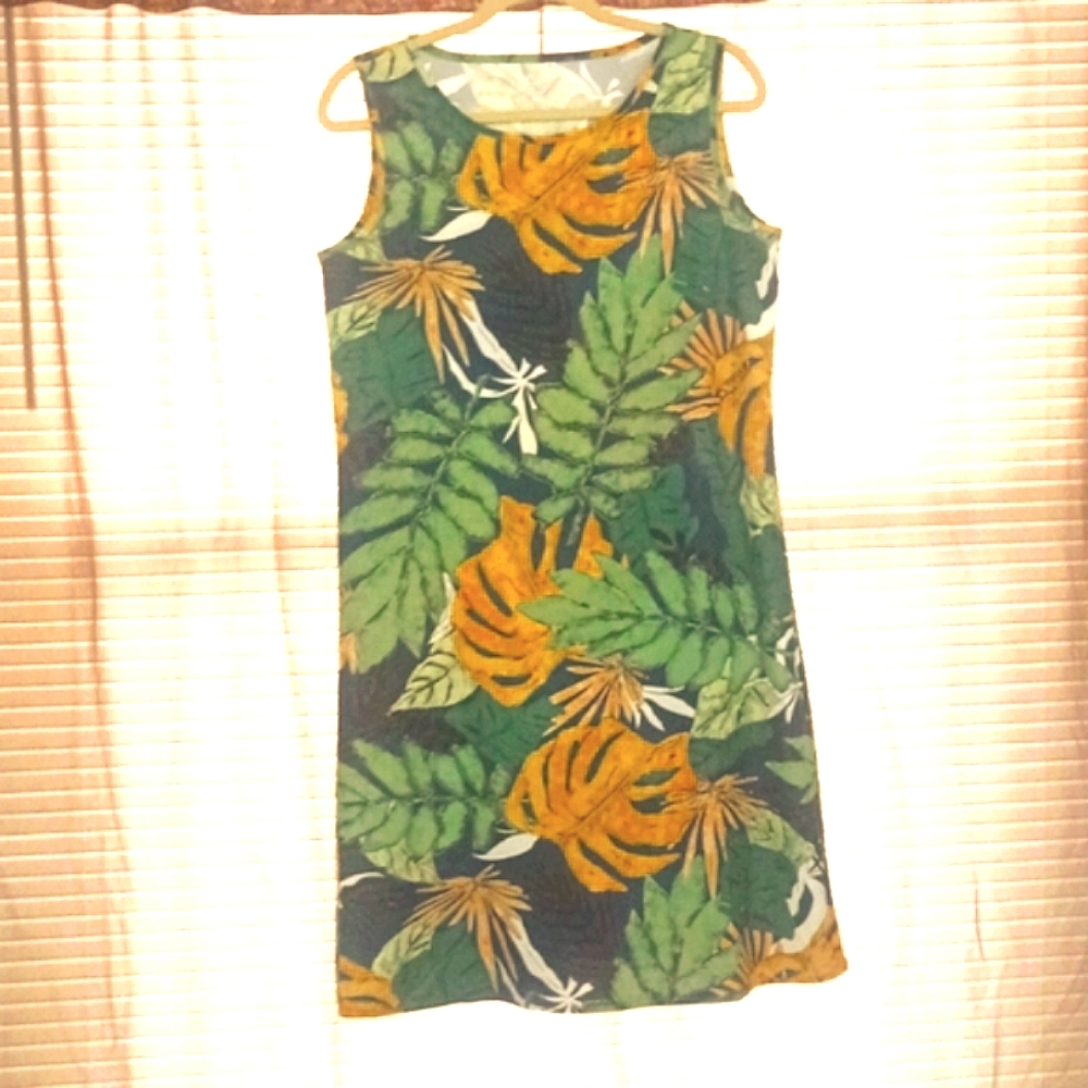 🌿Thin Tropical Leaf Monstera Print Green Sleeveless Shift Sheath Dress LIKE NEW